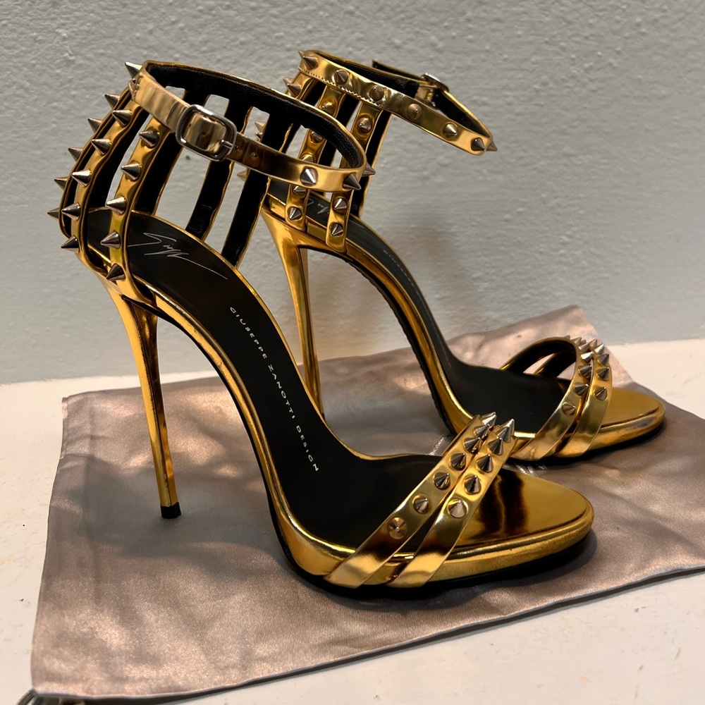 Giuseppe Zanotti Strappy Gold Ankle Strap Gold Rock Stud Shoe - Size 38